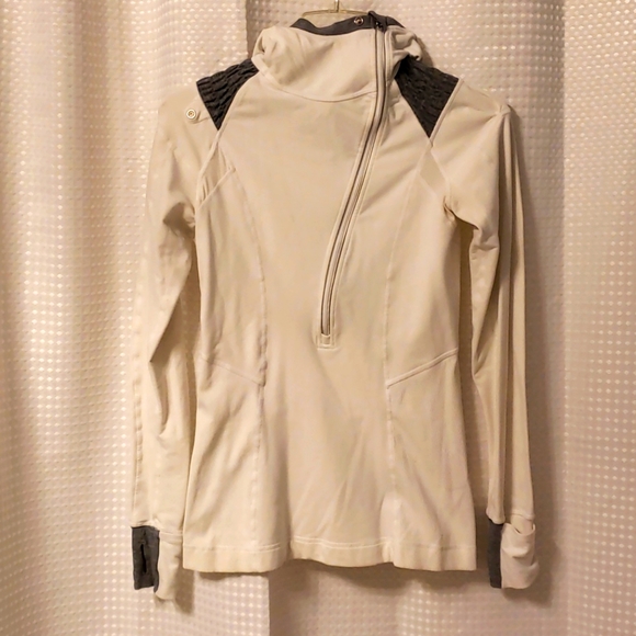 Luluelemon jogging top - Picture 1 of 5